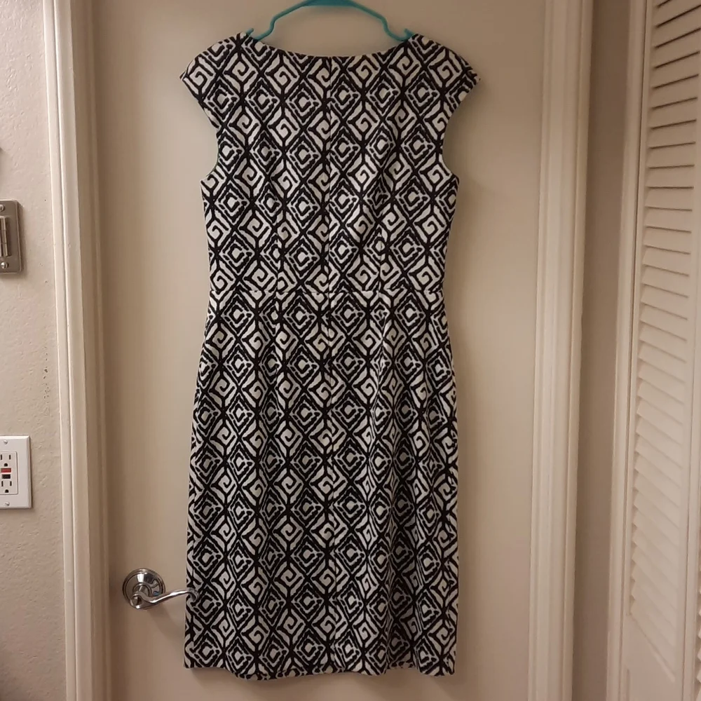 NWOT, Dress Barn Black and White Print Dress - Picture 6 of 11